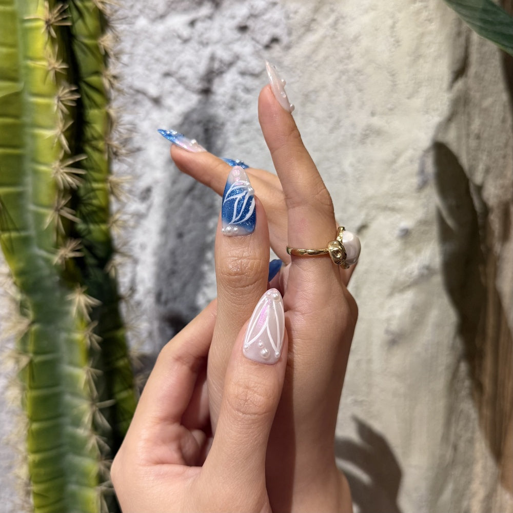 Pearlescent Mermaid Tail Press on Nails - Hand-Painted Wave Design with Pearl Glitter