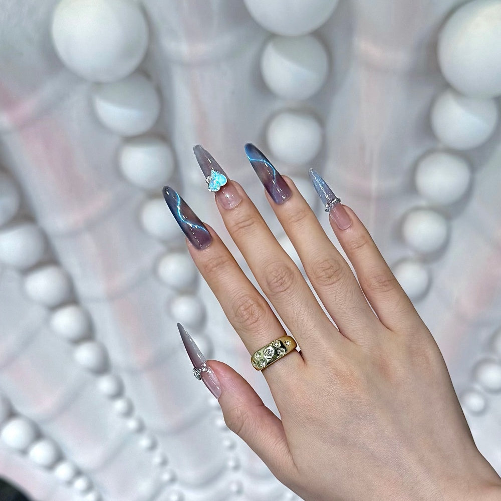 Graceful Curve French Cat-Eye Nails - Diamond Heart Accents & Pearl Swirls