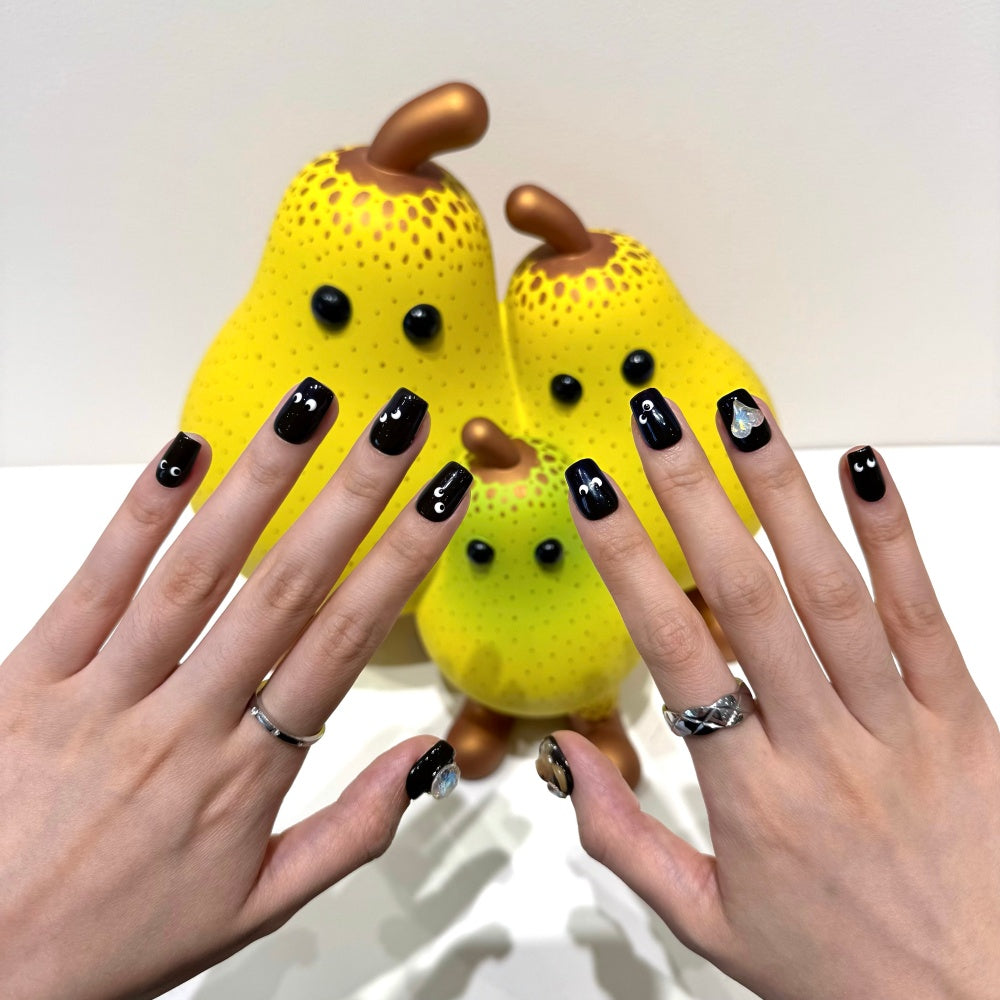 Dark Cute Press-ons - Embossed Eyes & Glitter Rhinestones