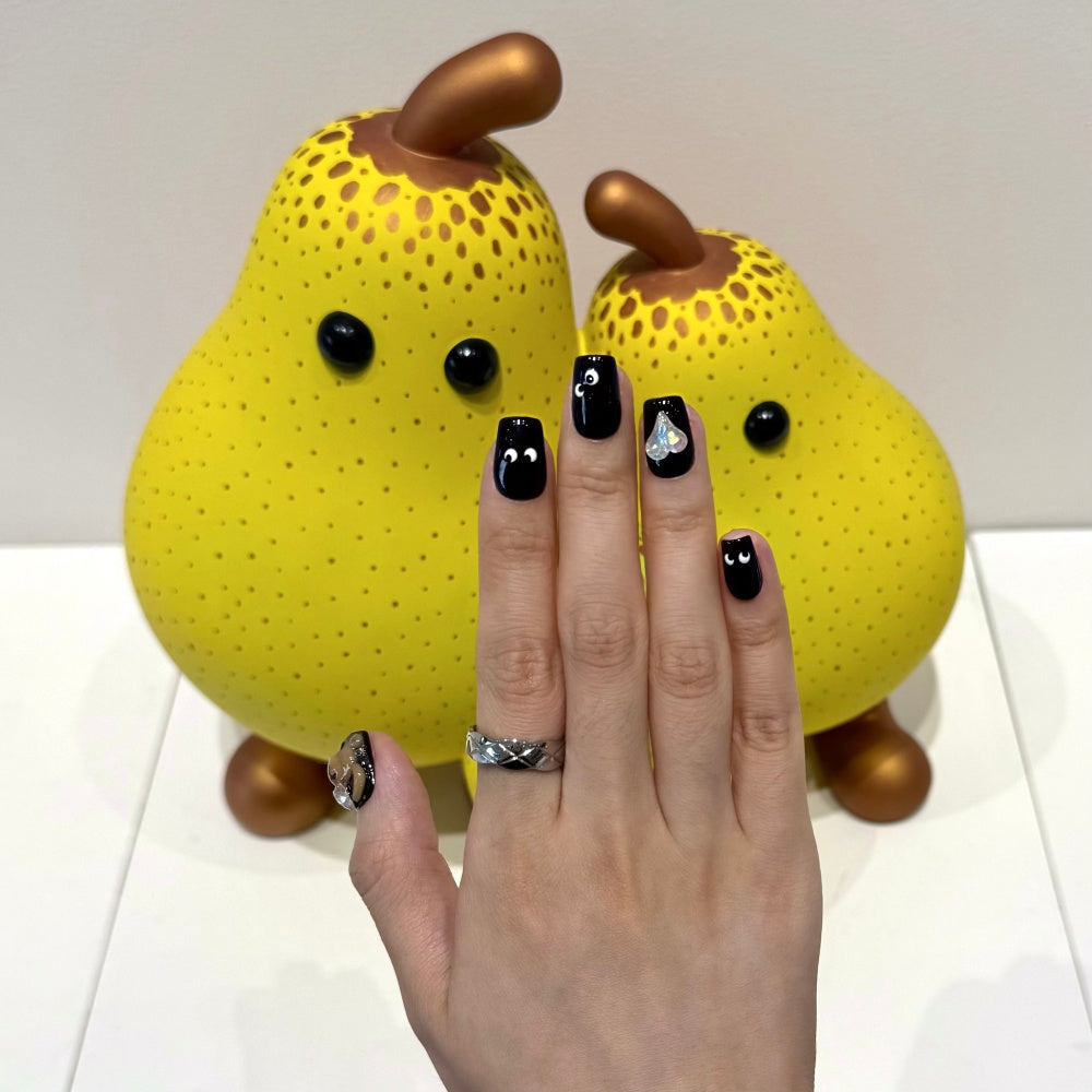 Dark Cute Press-ons - Embossed Eyes & Glitter Rhinestones