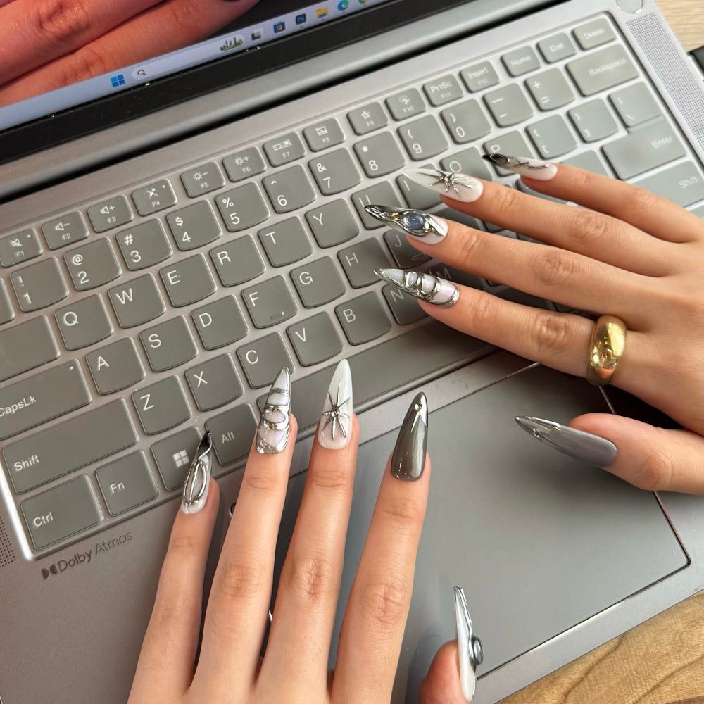High-Shine Metallic Nails - Handmade 3D Striped Design