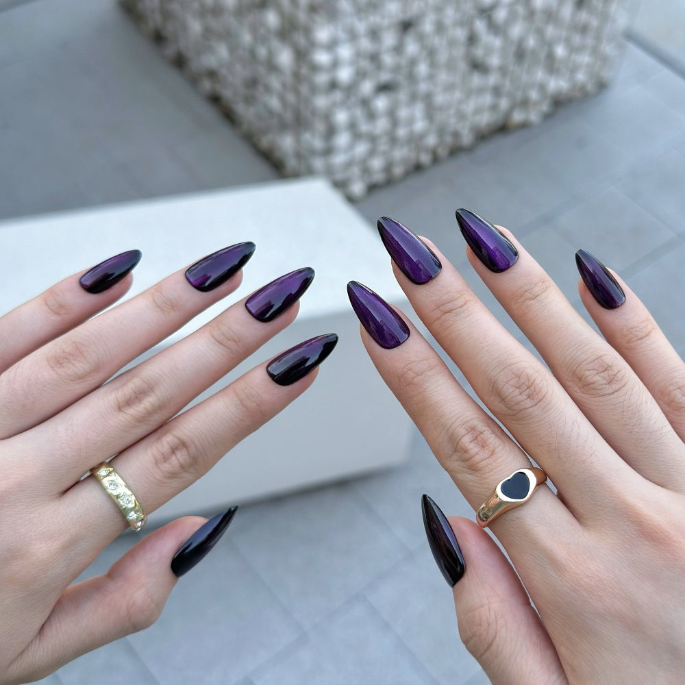 Blackberry Glow Cat-Eye Nails - Violet Chrome &  Baddie Set