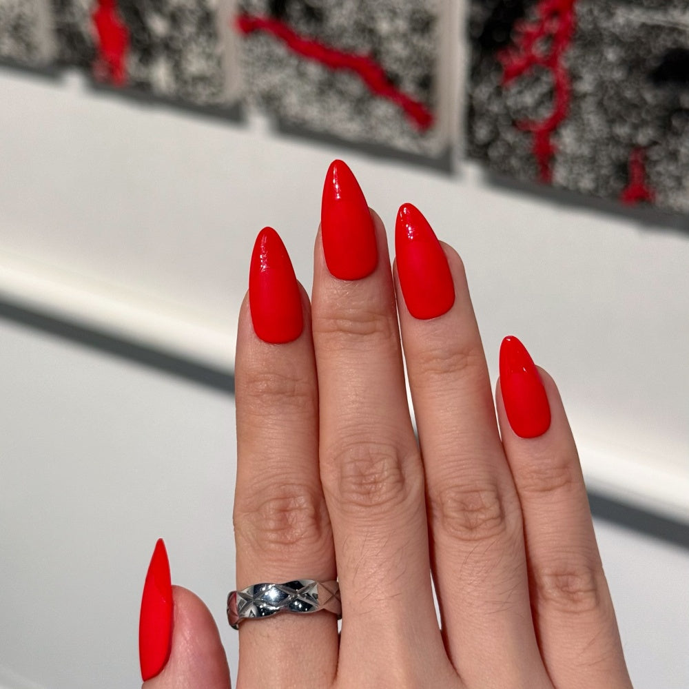 Bad Babe Red Press-On nails - Velvet Matte × High-Gloss Edge