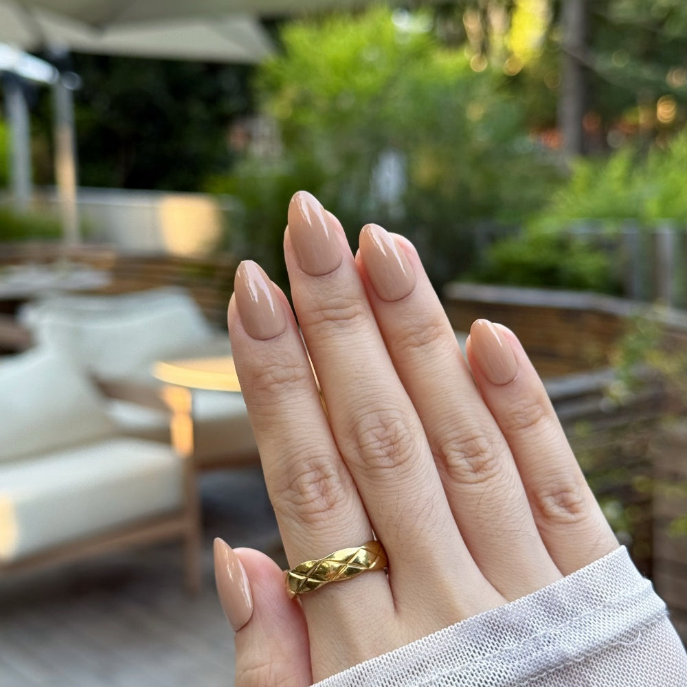 Viral Smoky Nude Pink Nails – Velvet Matte Short Almond